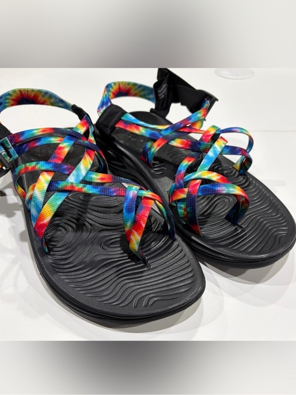 Chaco Women's Size 8 Zvolv X2 Sport Sandals Tie Dye Rainbow NWT Webbing Adjust